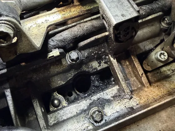 Engine stripped down during on-site fault finding